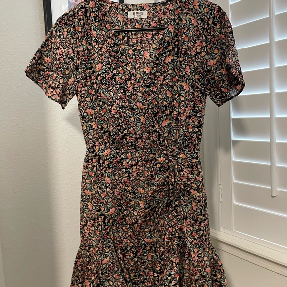 BB Dakota Counting Petals Floral Wrap Dress - Picture 3 of 5